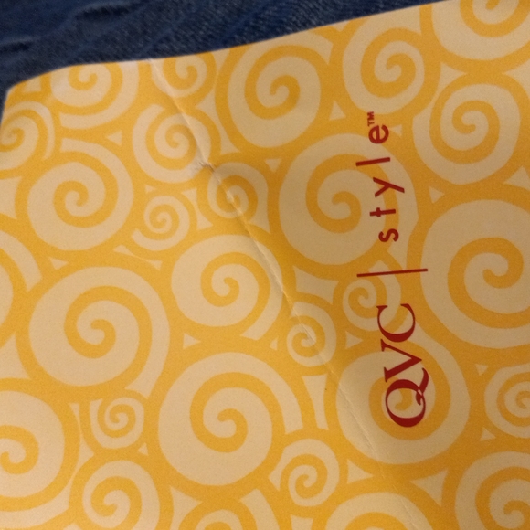 NWT Denim & Co Sz Large Kaki  Cropped, Highrise cargo pant - Picture 6 of 6